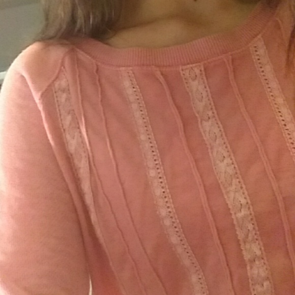 Lacey pink sweater - Picture 2 of 2